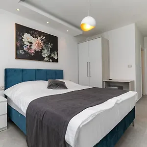 https://nadija-apartmani.in-istria.net