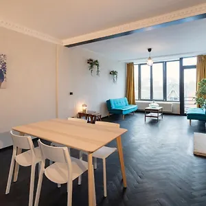  Appartement Charming And Spacious Center