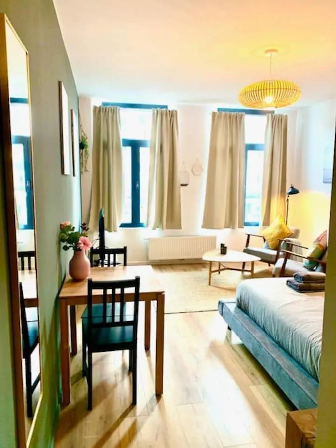Cozy Apartment In Antwerpen Centraal  Amberes